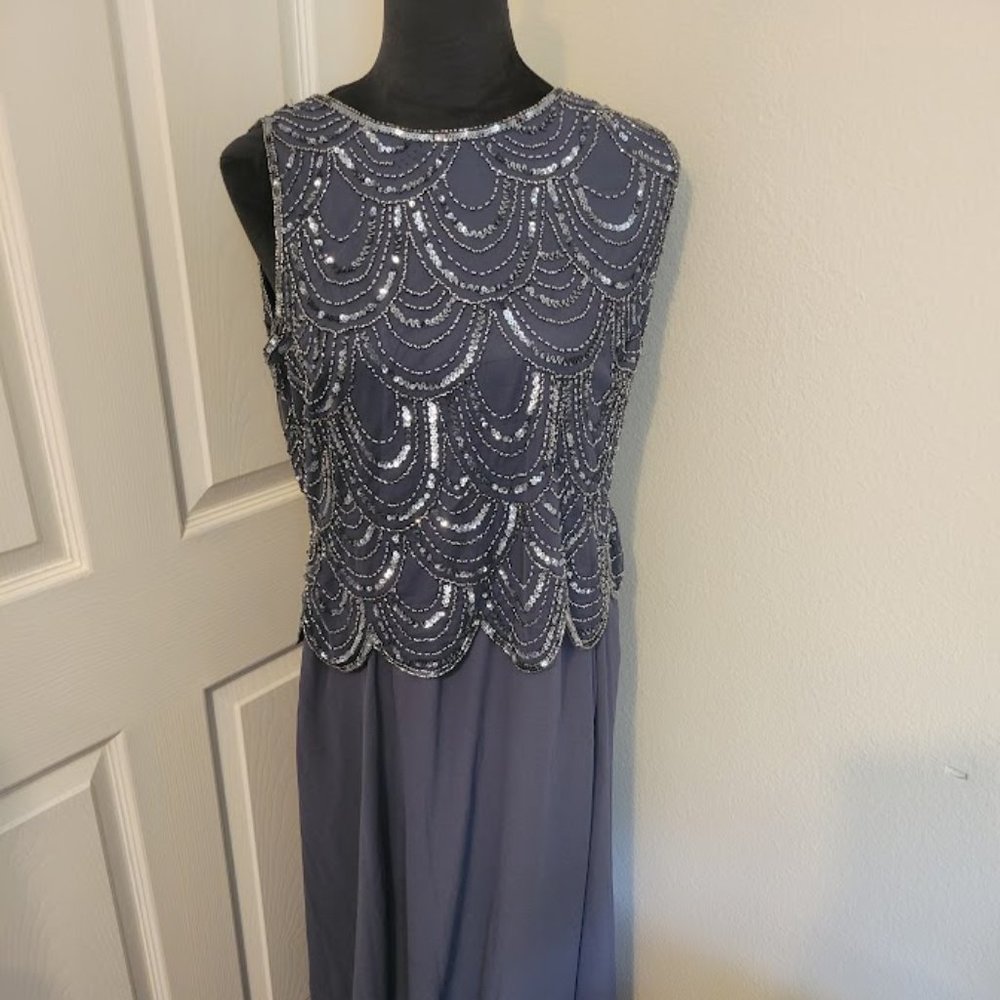 J Kara grey mercury beaded gown 14p